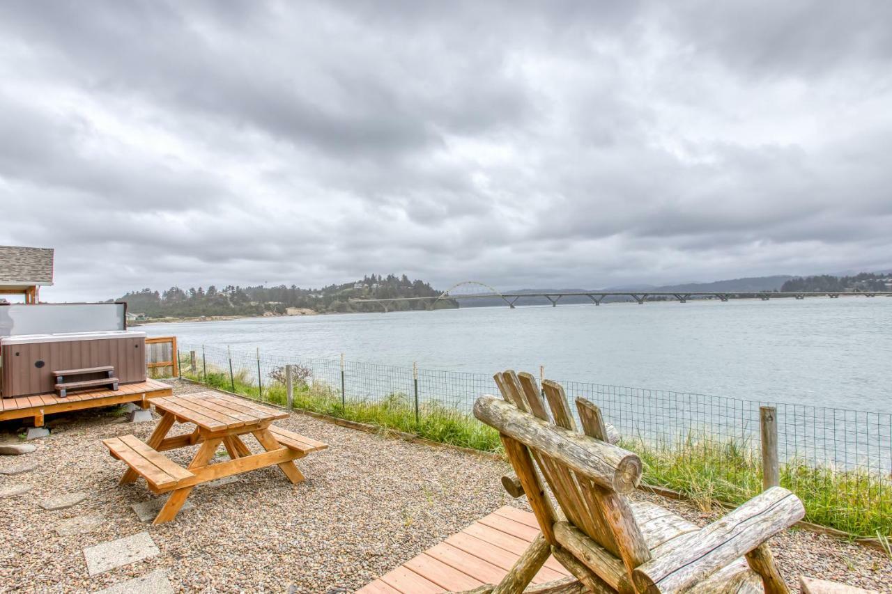 Harbor House Villa Waldport Exterior photo